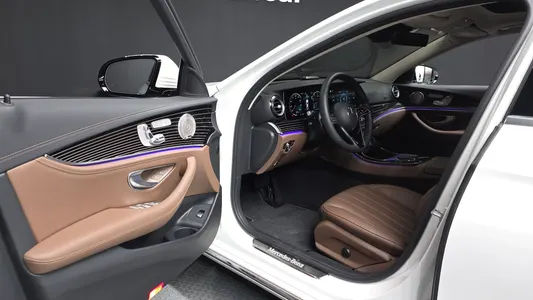 Mercedes-Benz E-Class W213 E450 4MATIC 2023 10