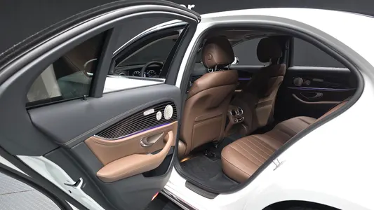 Mercedes-Benz E-Class W213 E450 4MATIC 2023 26