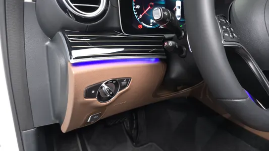 Mercedes-Benz E-Class W213 E450 4MATIC 2023 27
