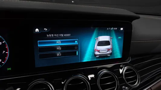 Mercedes-Benz E-Class W213 E450 4MATIC 2023 30