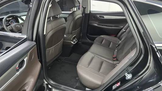 Hyundai IG 3.0 LPi () 2020 12