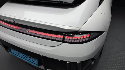 Hyundai Ioniq 6 2022 23