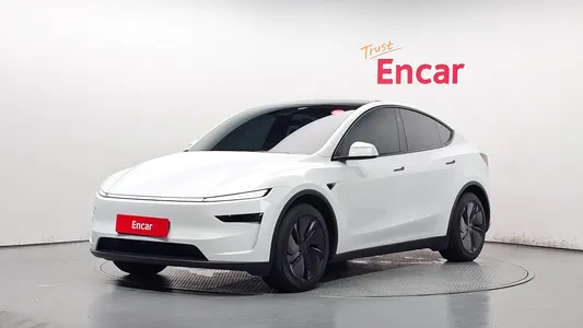 Tesla Y RWD 2025