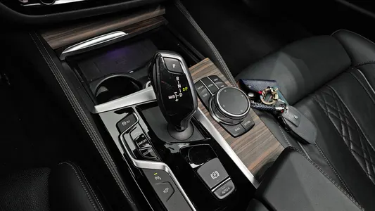 BMW 5 Series (G30) 520d xDrive M 2017 8