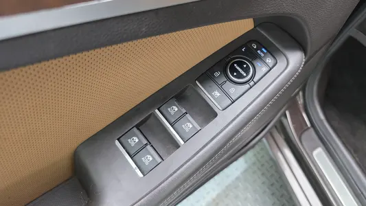 Genesis G80 3.8 GDI AWD 2016 13