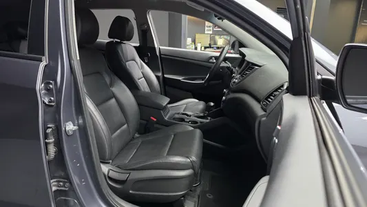 Hyundai Tucson 1.7 2WD 2015 11