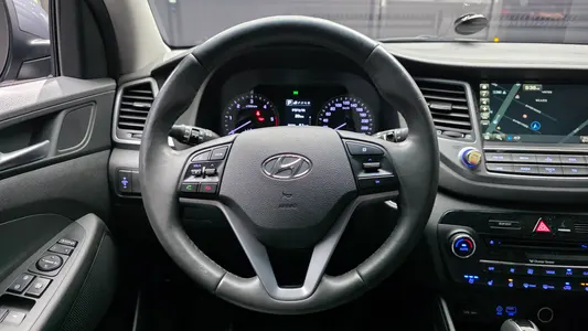Hyundai Tucson 1.7 2WD 2015 13