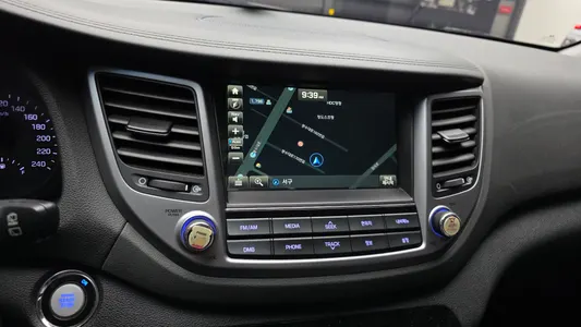 Hyundai Tucson 1.7 2WD 2015 14