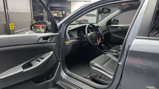 Hyundai Tucson 1.7 2WD 2015 10