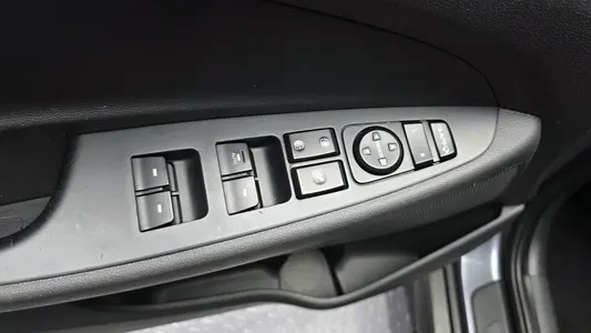Hyundai Tucson 1.7 2WD 2015 27