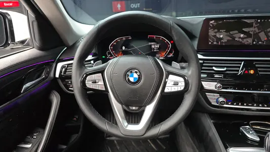 BMW 5 Series (G30) 530i 2020 12
