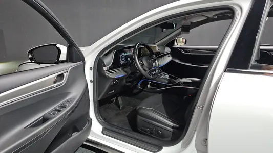 Hyundai IG 2.5 2022 10