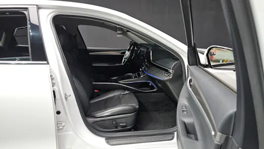 Hyundai IG 2.5 2022 18