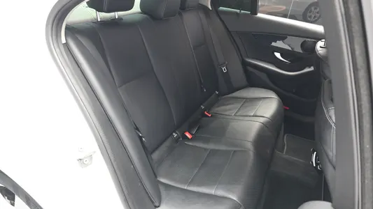 Mercedes-Benz C-Class W205 C200 2018 11