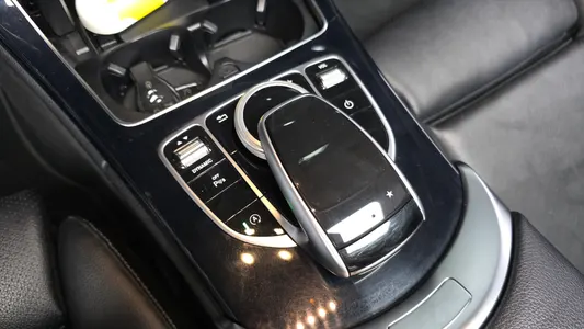 Mercedes-Benz C-Class W205 C200 2018 17
