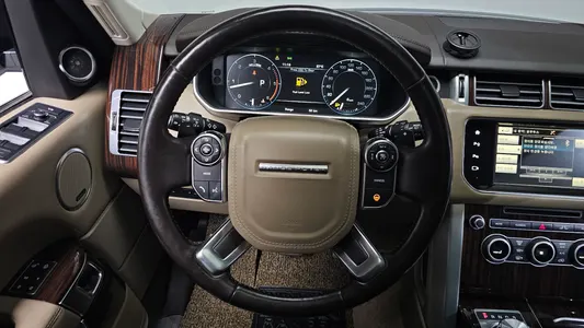 Land Rover 4 4.4 SDV8 Vogue SE 2016 13