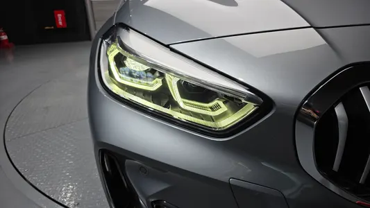 BMW 1 Series (F40) 120i M 2023 21