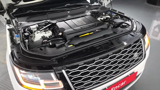 Land Rover 4 4.4 SDV8 Vogue SE 2018 6