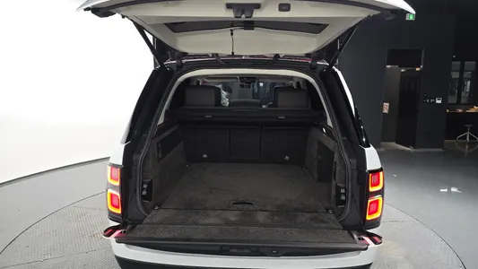 Land Rover 4 4.4 SDV8 Vogue SE 2018 34