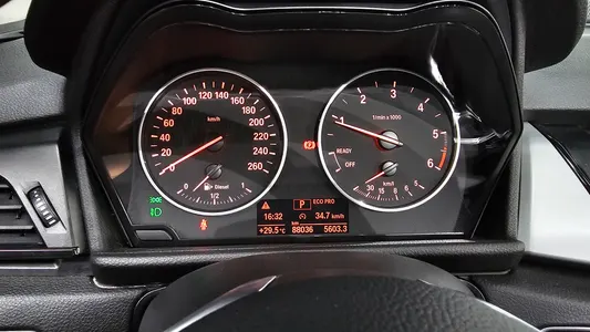 BMW 2 Series Tourer (F45) 2018 8