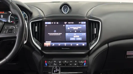 Maserati 기블리 2.0 GT 2022 14