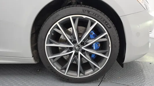 Maserati 기블리 2.0 GT 2022 21