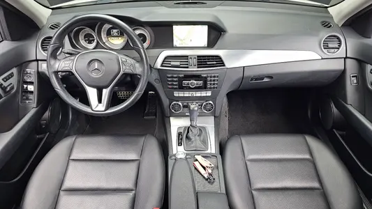 Mercedes-Benz C-Class W204 C200 CGI 2012 7