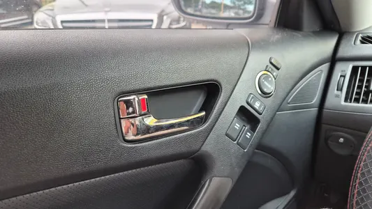 Hyundai Coupe 200 P 2010 14