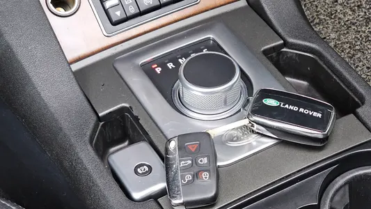 Land Rover 4 3.0 SDV6 SE 2016 9