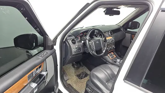 Land Rover 4 3.0 SDV6 SE 2016 11