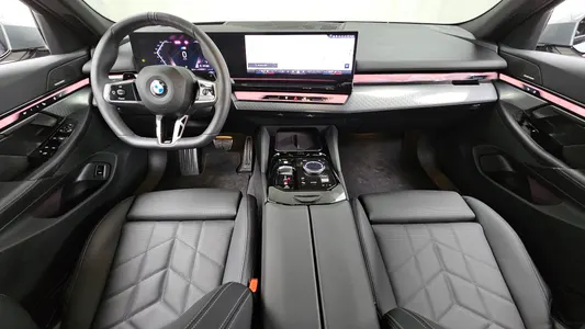 BMW 5 Series (G60) 520i M 2026 7