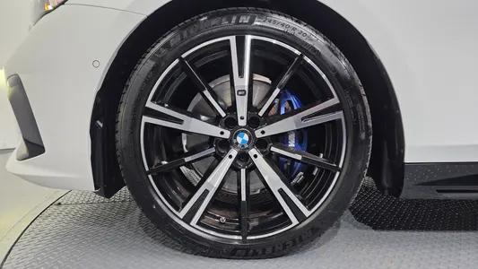 BMW 5 Series (G60) 530i xDrive M 2026 5