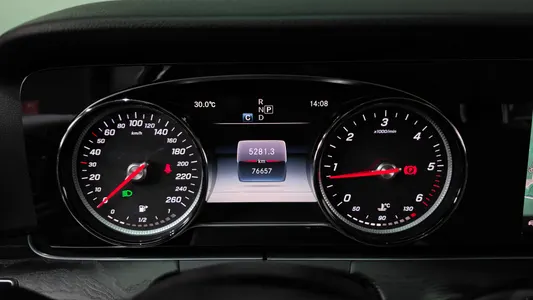 Mercedes-Benz E-Class W213 E220d 2018 8