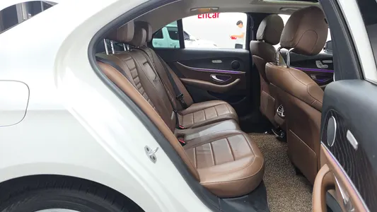 Mercedes-Benz E-Class W213 E220d 2018 11