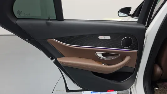 Mercedes-Benz E-Class W213 E220d 2018 25