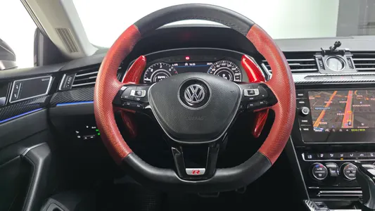 Volkswagen 아테온 2.0 TDI 2019 17