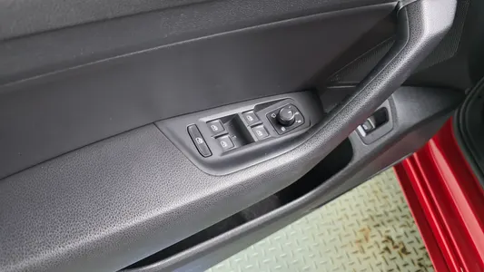 Volkswagen 아테온 2.0 TDI 2019 23
