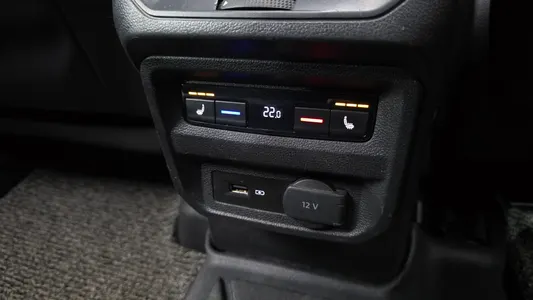 Volkswagen 2 2.0 TDI 2020 34
