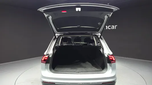 Volkswagen 2 2.0 TDI 2020 36