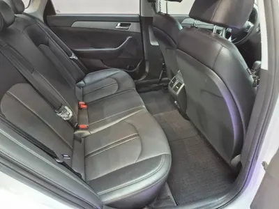 Hyundai 쏘나타 라이즈 2.0 2017 7