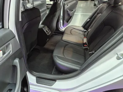 Hyundai 쏘나타 라이즈 2.0 2017 8