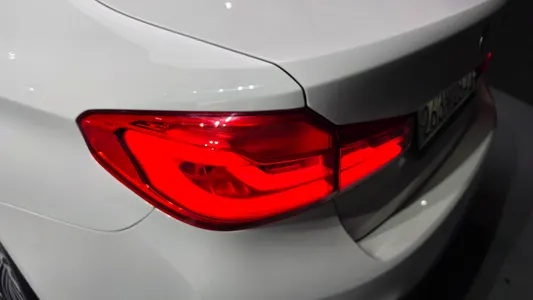 BMW 5 Series (G30) 530i M 2019 23
