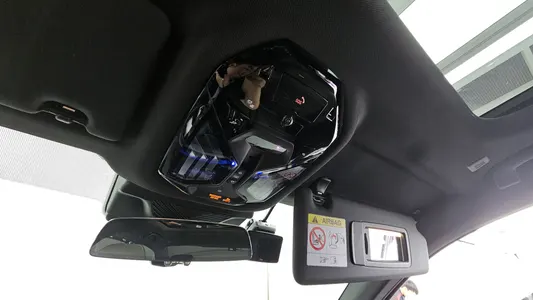 BMW 5 Series (G60) 530e M 2025 34
