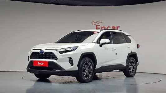 Toyota RAV4 5 2.5 2WD 2022
