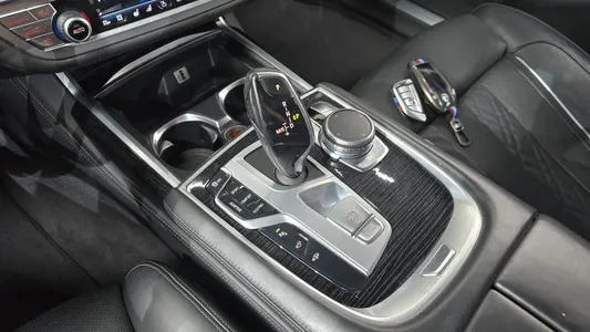 BMW 7 Series (G11) 740Li xDrive M 2017 9