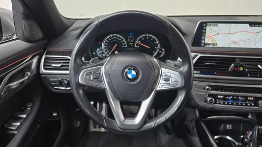 BMW 7 Series (G11) 740Li xDrive M 2017 12