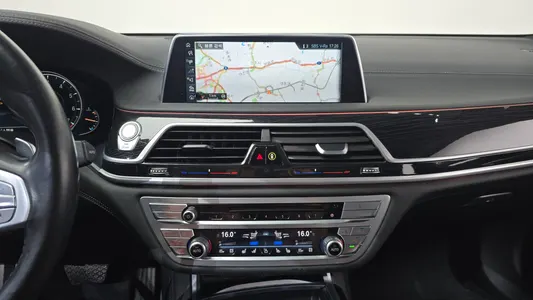 BMW 7 Series (G11) 740Li xDrive M 2017 13