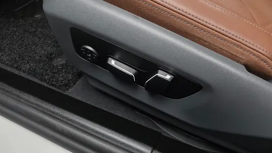 BMW 5 Series (G60) 530i xDrive M 2024 36