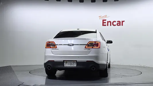 Ford 토러스 2.0 Limited 2017 4