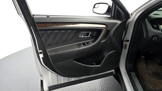 Ford 토러스 2.0 Limited 2017 24